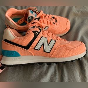 NWOT Size 8 New Balance 574-Art School Peach